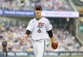 そして『1位』のLGはさらに強くなるのか→ついにシーズン初勝利投手まで登場した! 'なぜ'ストレスを感じることが多いと言ったのか