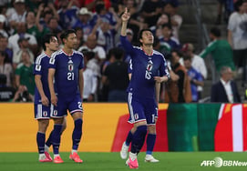 'Rivales coreanos, pero reconocidos': Japón es realmente loco, estalló con goles consecutivos desde el primer tiempo... dejó a Túnez en la ruina y '2-0 al descanso'