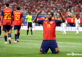 Tây Ban Nha đang trút giận! Đánh bại Saudi Arabia với chiến thắng 4-0. Bàn thắng đầu tiên của Super Shinsung tại World Cup bóng chày."