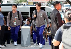 [Foto] El entrenador Hong Myung-bo: "Monterrey es la tierra prometida"