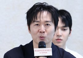 'Sociedad de los poetas muertos': Yeon Jung-hoon, "Yo también soy un padre que cría hijos... no hay una respuesta correcta"