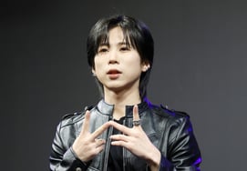ハル、オールブラックシック [★フォト]