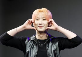 在浩 可爱的脸颊Heart [★照片]