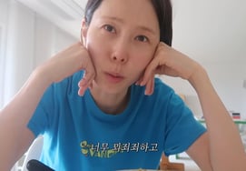 Ким На Ён, сразу после развода, по сравнению с фотографией..."Каждый вечер я плачу и засыпаю" [человек.]