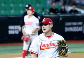 「5月 ERA 6.75→6月 1.23」危機の結末が変わった、チョ·ビョンヒョンが変えたSSG向けカスタマイズトレーニング法
