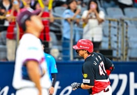 'Na Sung-beom, 18-year-old Super Rookie, Tears Up' KIA Sweeps Kiwoom in 7 Games, Averaging 1.7 Runs; Kiwoom on 7-Game Losing Streak [Gocheok Field]