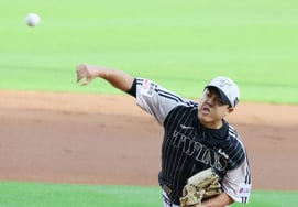 [Chụp ảnh] Jang Hyun Sik đấu với Choi Won Tae
