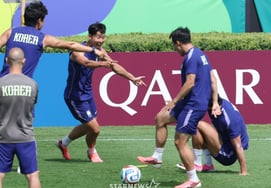 [De un vistazo] ¿Podrá el equipo de la selección juvenil bajo la dirección de Hong Myung-bo, que escribió una leyenda de semifinal en Monterrey, conseguir el boleto hacia Los Ángeles? El secreto para la victoria en Sudáfrica se esconde en la sonrisa de Taegeuk.