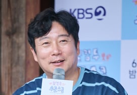 Lee Soo-geun, director de "Soo-geun School", "Solo posible en Corea"... Lee Mi-ju lo elogia como "un líder extraordinario"