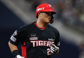 '2G consecutive home runs' Lee Beom-ho's expectations and advice for Byun Woo-hyeok: "A player who will do better needs more ambition at the plate"