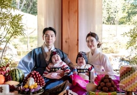 Lady Jane, gemelas ya cumplen un año.. Publica fotos familiares con hanbok [Star Issue]