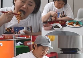 '44kg Yo-yo' Kim Shin-young starts the day with samgyeopsal: "You have to eat like a king in the morning" [I Live Alone]