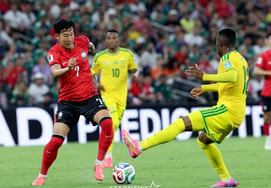 [Foto] 'Participación en la segunda parte del partido contra Sudáfrica' Son Heung-min