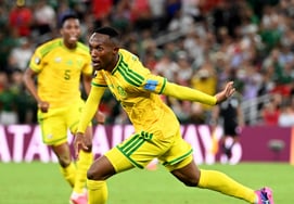 [Foto] 'Gol de apertura de Maseko para Sudáfrica'