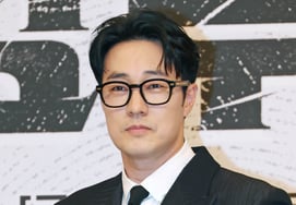 So Ji-seob: «Carisma inmutable» [★FOTO]