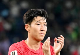 Son Heung-min also experiences unprecedented humiliation; will his last dance end so futilely?