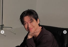 'パパになる予定'のナム・グンミン、口元に微笑みを浮かべる姿をキャッチ