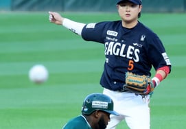 [Photo] 'Erased the 4th-inning opportunity' Lee Do-yoon