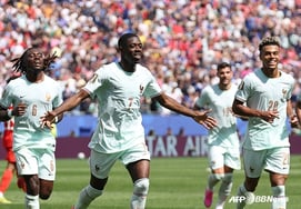 'I am the Ballon d'Or!' Dembélé explodes with a hat-trick in the first half... France crushes Norway 4-1 without Erling Haaland, securing three straight wins and advancing to the Round of 32