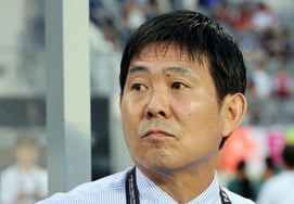森保年薪低于洪明甫，有望成为日本首位"12年长期执政"的球员