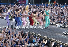 PSY 'Sân khấu tuyệt vời' [★Ảnh]