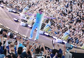 Psy 'Soaked in Soaked Show!' [★Photo]