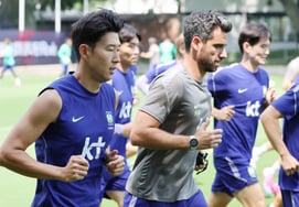 'Đang tiến vào vòng 32 đối thủ kịch tính' Bảo vệ Hong Myung, trực tiếp kiểm tra bầu không khí... "Các vận động viên cũng đang xem trận đấu" [Các vấn đề tại World Cup]