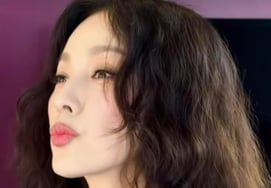 Lee Hyo-ri abandona el yoga para retomar su profesión principal..su belleza sigue intacta