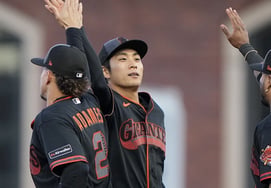 'LEE's Batting Average Slumps to 3rd!' Lee Jung-hoo and Kim Ha-seong Go Silent for 2nd Consecutive Game → SF Defeats ATL in Complete Victory