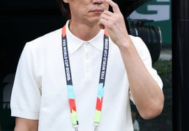 "刷新历史最差排名"的韩国足球大屈辱，"48支球队中排名第34位"的参赛国扩大暴露出了素颜 "不可辩解"的悲惨现实【世界杯现场话题】
