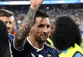 "¡Messi rompe el gran récord que ni Pelé ni Maradona lograron!" Rompió el 'récord de 7 goles consecutivos en la Copa del Mundo' de hace 56 años... Argentina aplasta a Jordania 3-1