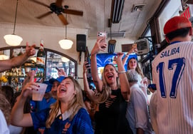 "El aire acondicionado fue la mejor experiencia de mi vida": los aficionados europeos que vinieron a Estados Unidos a ver la Copa del Mundo quedan impresionados por el aire acondicionado
