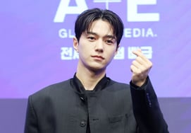 金明洙，让粉丝们心动的Heart [★照片]