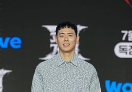 'Blood Game X' Lee Gwan-hee reunites with 'Solo House 3' Choi Hye-seon: "It's hard to focus on the game"