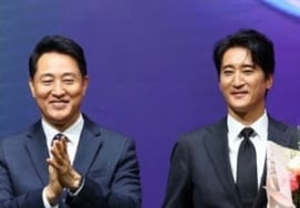 シン・ヒョンジュン、オ・セフンソウル市長の就任式に出席..「名誉市長の資格」