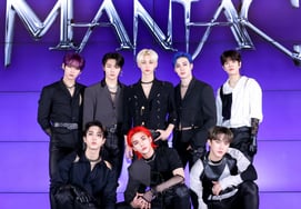 Stray Kids, двойной наклон перед августовским возвращением.Spotify превысил 1 миллиард потоковых потоков
