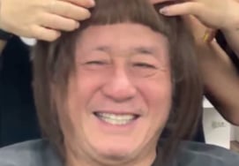 El actor Choi Min-sik con peluca de cabello corto. Lee Jin-woo, hijo de Heo Jun-ho, revela los secretos de "The Boy at the Very Back Row"