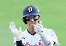"Tormenta repentina → Inicio retrasado 1 hora y 20 minutos": Doosan vence a Lotte 8-3 y asegura la serie ganadora con 'Kim Min-seok 3 hits + Kwak Bin 6 entradas QS' [Resumen del campo de Jamsil]