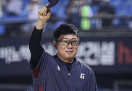 'Recent 10 wins, 4 losses' Kim Tae-hyung looks higher: "Must catch up to and beat Doosan, Hanwha... even KIA to climb"