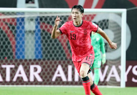 [公式] 韓国の代表選手が続々と日本へ移籍 『ウォンドゥジェ→シミズ、ナ·サンホ→岡山、新たな巣』