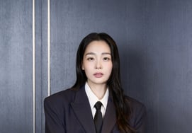 Kim Min-ha: "Hija de un octavo distrito escolar de Gangnam, comencé mi vida como actriz gracias al tío del vecino, el actor Seol Kyung-gu" (Hana Korea) [Entrevista ③]