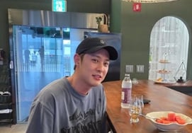 MBLAQ Seung-ho comparte novedades tras mucho tiempo.. Choi Dong-seok: "Hermoso hermano menor"