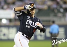 Cách để bắt được LG dẫn đầu với 10 cú home run 4G và 36 điểm, vì là Hanwha nên có khả năng chiến thắng. [hiện trường Jamsil]