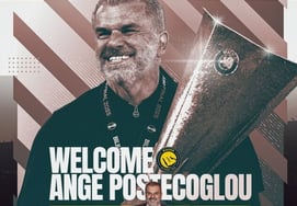 [Oficial] Postecoglou, cuya reputación se vio dañada en la Premier League, asume de inmediato el mando del Al-Nassr... Entrenará a Cristiano Ronaldo.