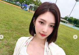 "Pink Velvet, Yaho"... Joy shows off her beauty during the Rainbow summer camp