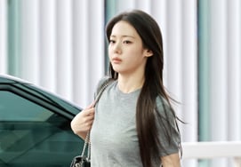 Baby Monster Laura, «Lovable Pure Goddess» [★Fotos]