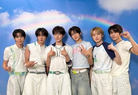 NCT Wish lần đầu trình diễn ca khúc chủ đề 'Boy Meets Girl' trên chương trình âm nhạc Nhật Bản