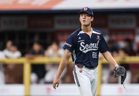 'Min Seok-keun empatado en el primer lugar de victorias + Park Chan-ho estalla con 4 hits': Doosan celebra la Serie de Victorias, Kim Yun-ha de Kiwoom iguala el récord de 18 derrotas consecutivas 'mala suerte' junto a Sim Soo-chang [Reseña del campo de Gochok]