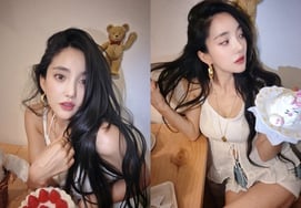 Bada, 46 tuổi, nghi ngờ phẫu thuật thẩm mỹMạnh dạn "tuyên bố hot girl" trong trang phục quần short