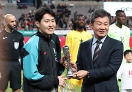 [公式発表] チョン・モンギュサッカー協会長が辞任、13年5ヶ月ぶりに「すべての不足は私の責任··· 栄光は選手とファンのおかげ"